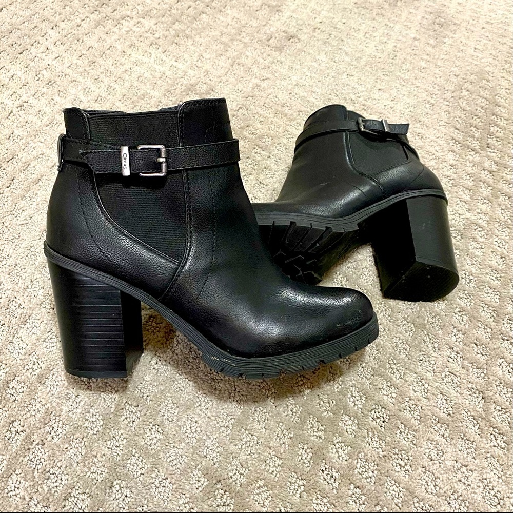 Sam Edelman Circus Deacon Heeled Lug Sole Black Booties size 8.5